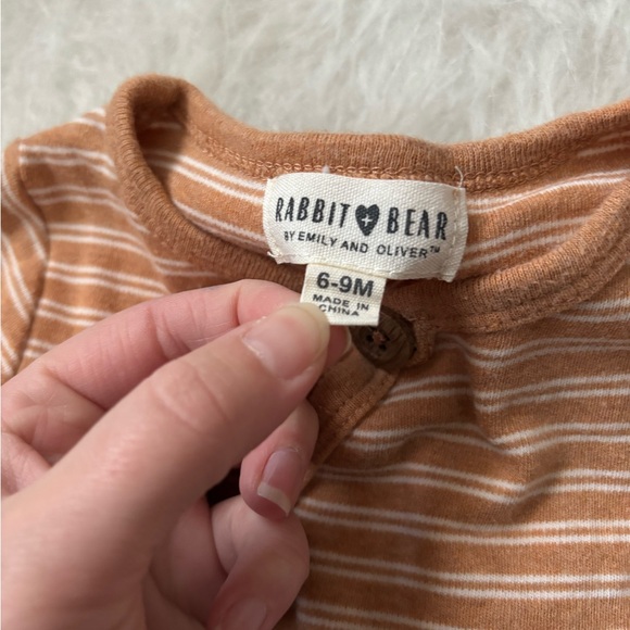 Cozy Striped 100% Organic Cotton Tan Baby Outfit - Picture 2 of 2